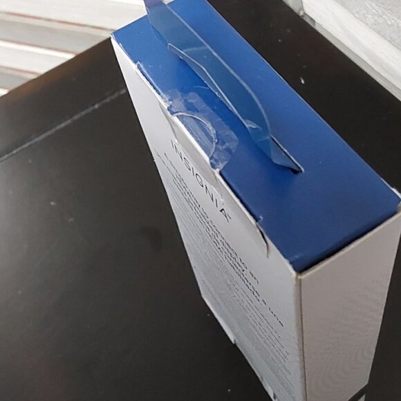 6' DisplayPort to HDMI Cable - Black | Insignia - Picture 6 of 9